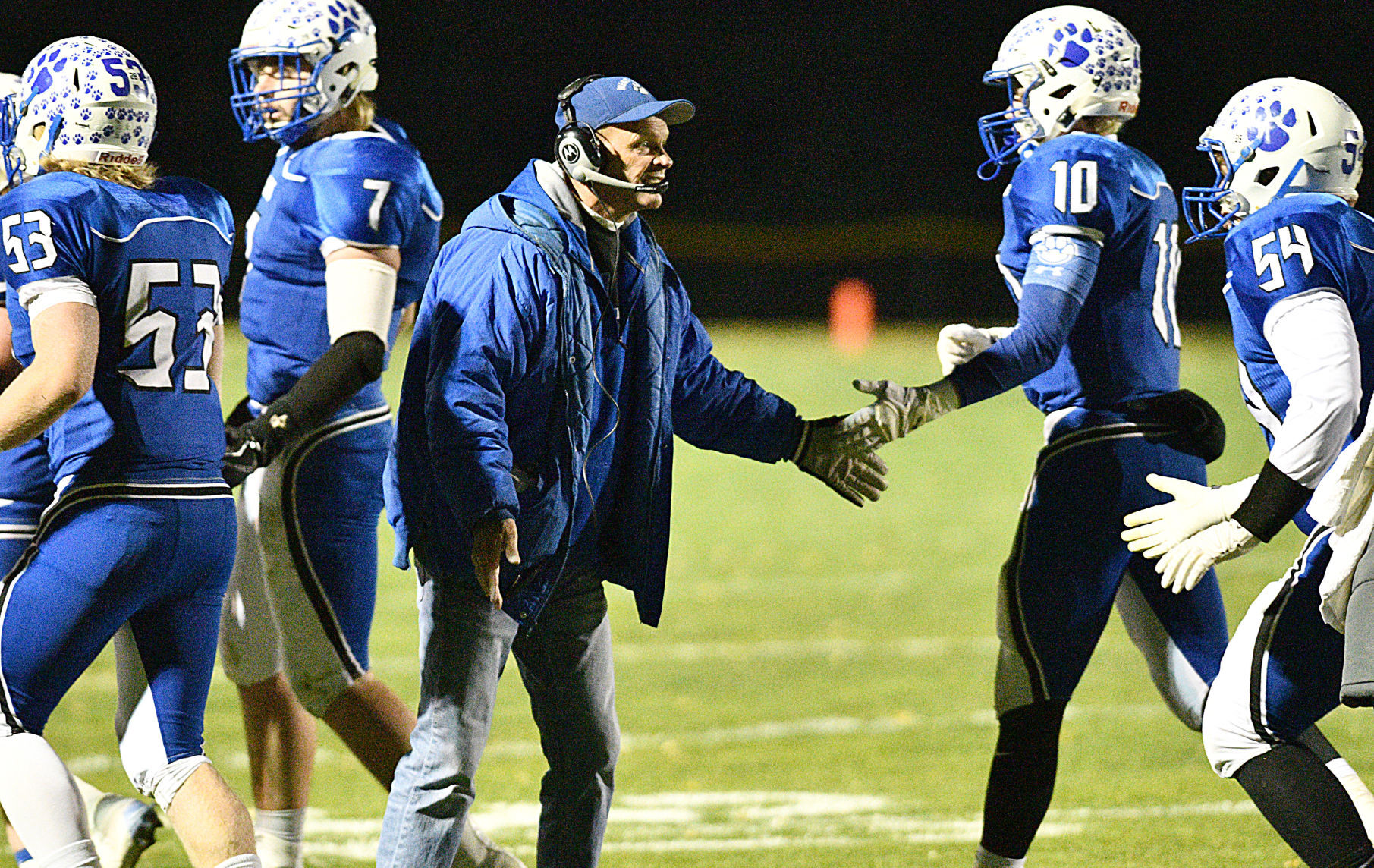 West Lyon vs IKM-Manning football